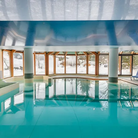 Hotel Lagrange Le Cristal D'argentiere 4*