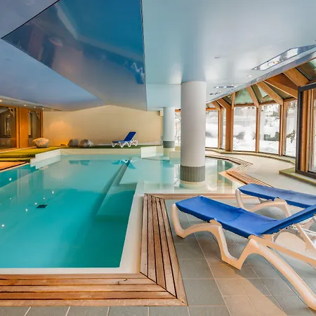 Hotel Lagrange Le Cristal D'argentiere 4*
