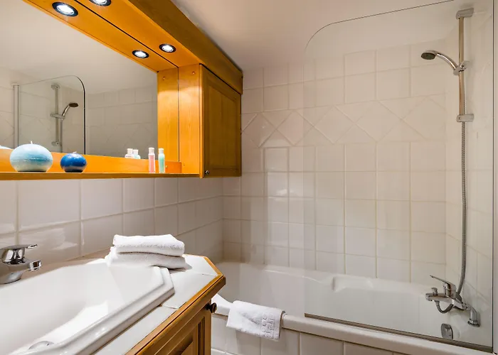 Lagrange Le Cristal D'argentiere Hotel 4*